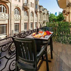 Lacasa Nizami Street فندق